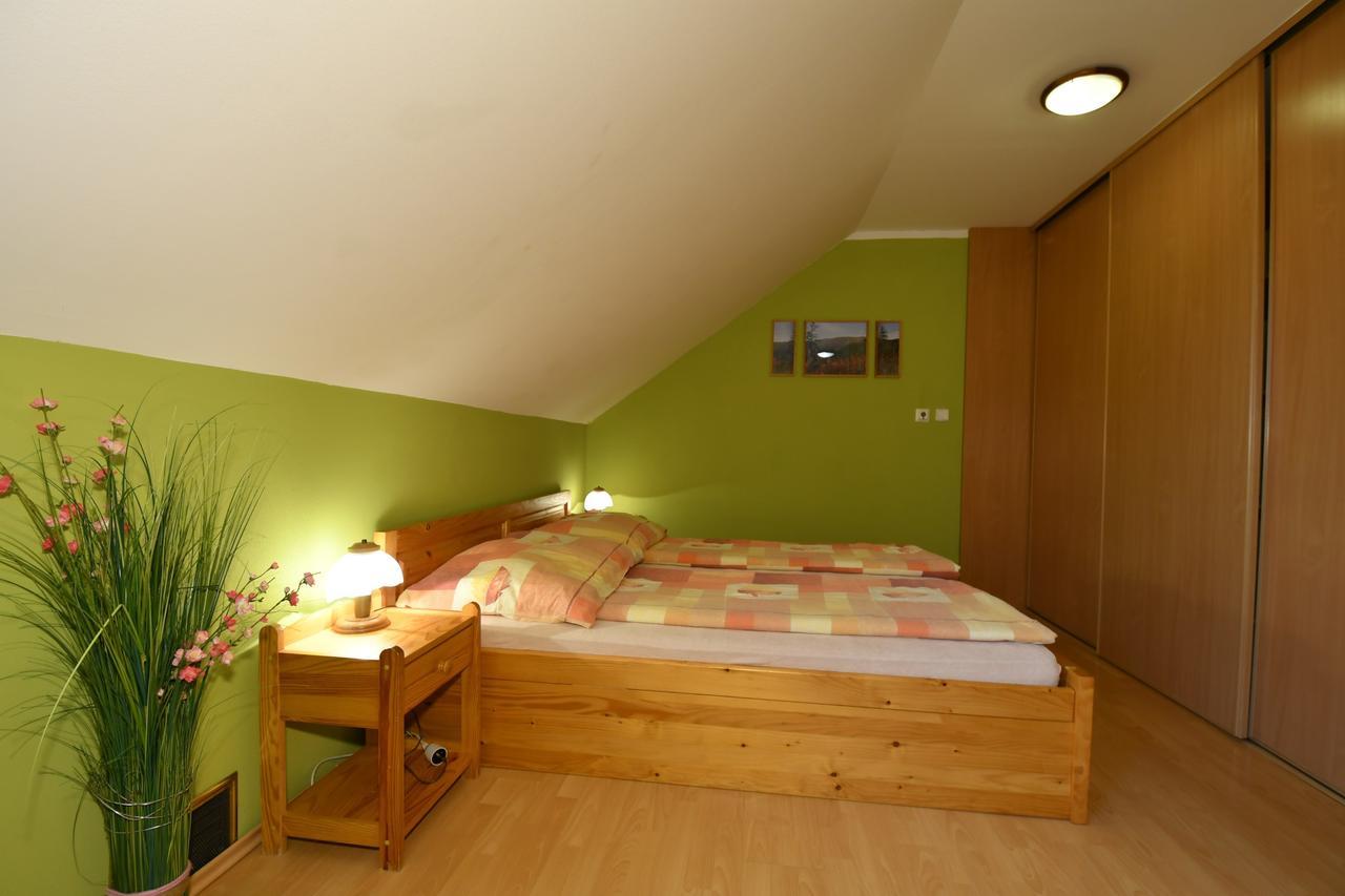 Apartman U Sarky Valaská Exterior foto